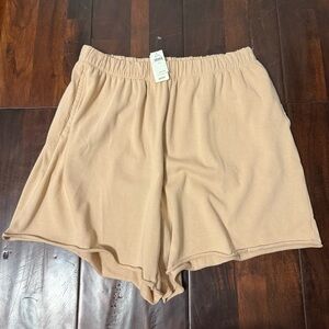NWT Aerie Hi-Rise Pull On Shorts Women’s Size Large Tan Peach Color Pockets
